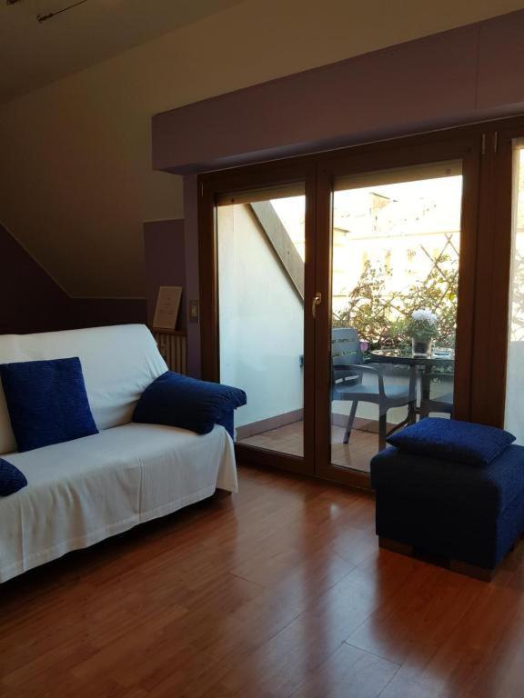 The Boheme Vintage Junior ---- Cozy & Quiet & Comfortable With Private Bathroom & Fully Equipped Kitchenette & Cozy Balcony - Lift To 4th Floor - Metro' -green Subway Porta Genova Aparthotel Milão