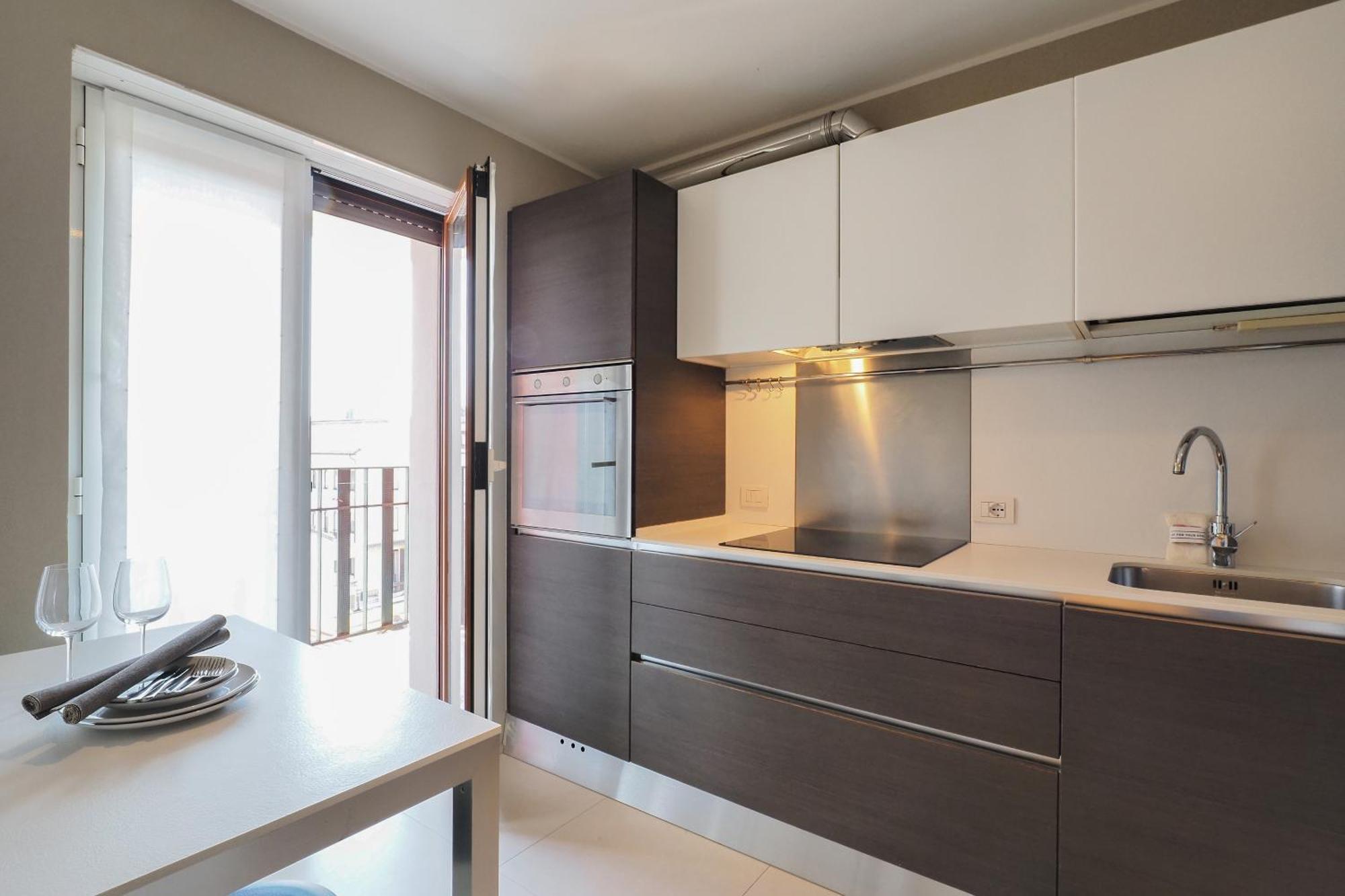 Elegante, Spazioso E Silenzioso Nel Cuore Di Apartment