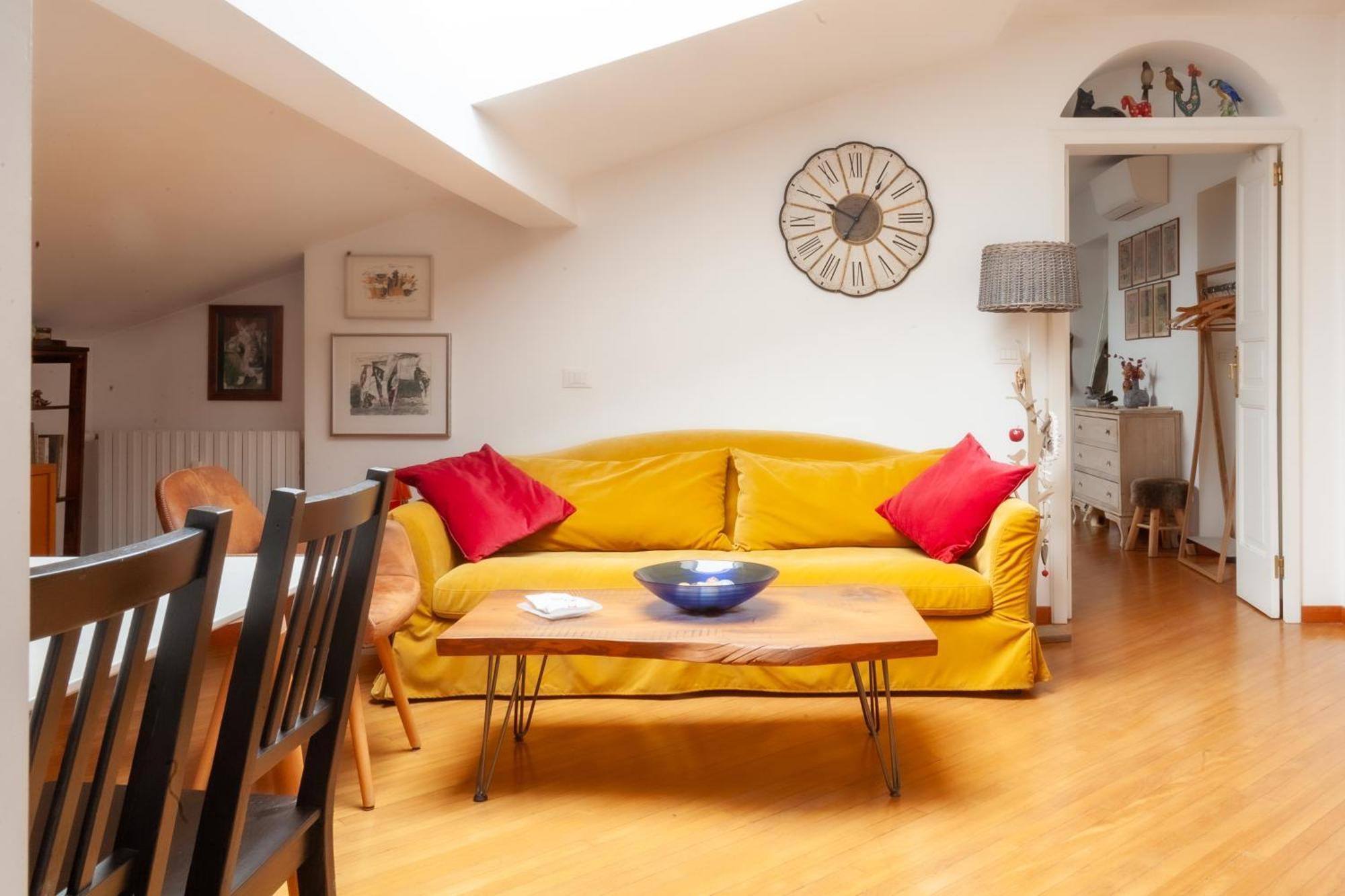 Quite And Lovely Attic - Paolo Sarpi 8 - Location Apartamento Milão