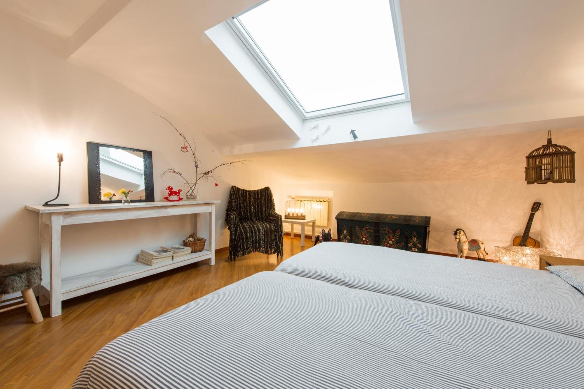 Quite And Lovely Attic - Paolo Sarpi 8 - Location Apartamento *