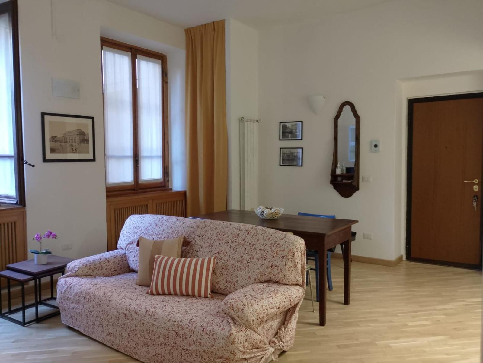 In The Center Apartment *