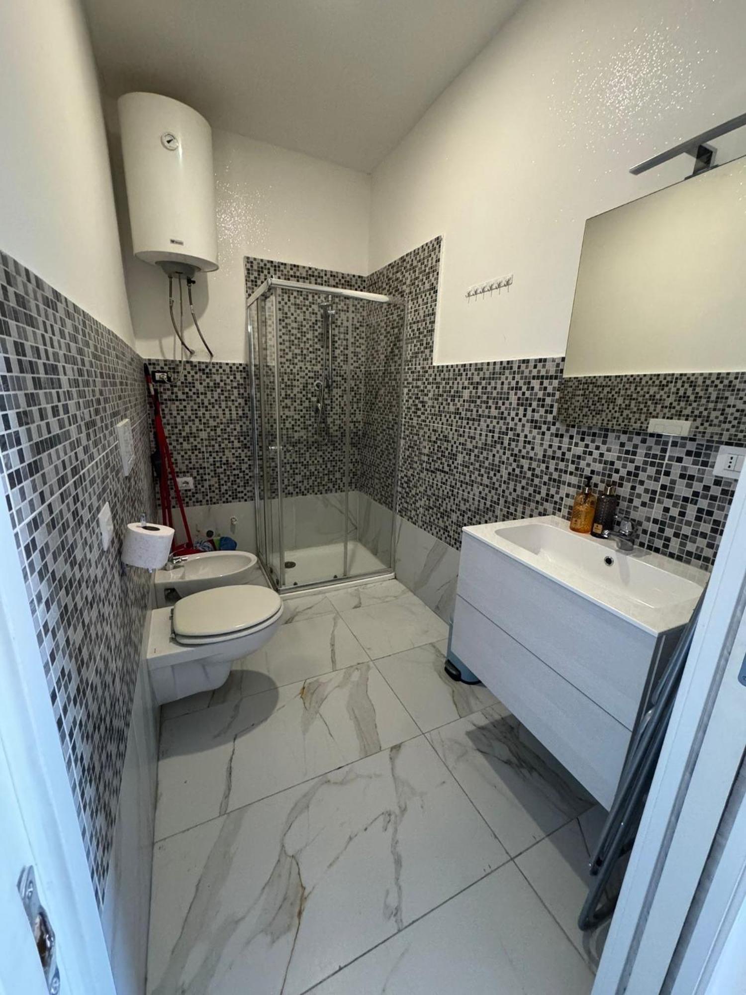 Stardust Padre Giuliani Apartamento Milão