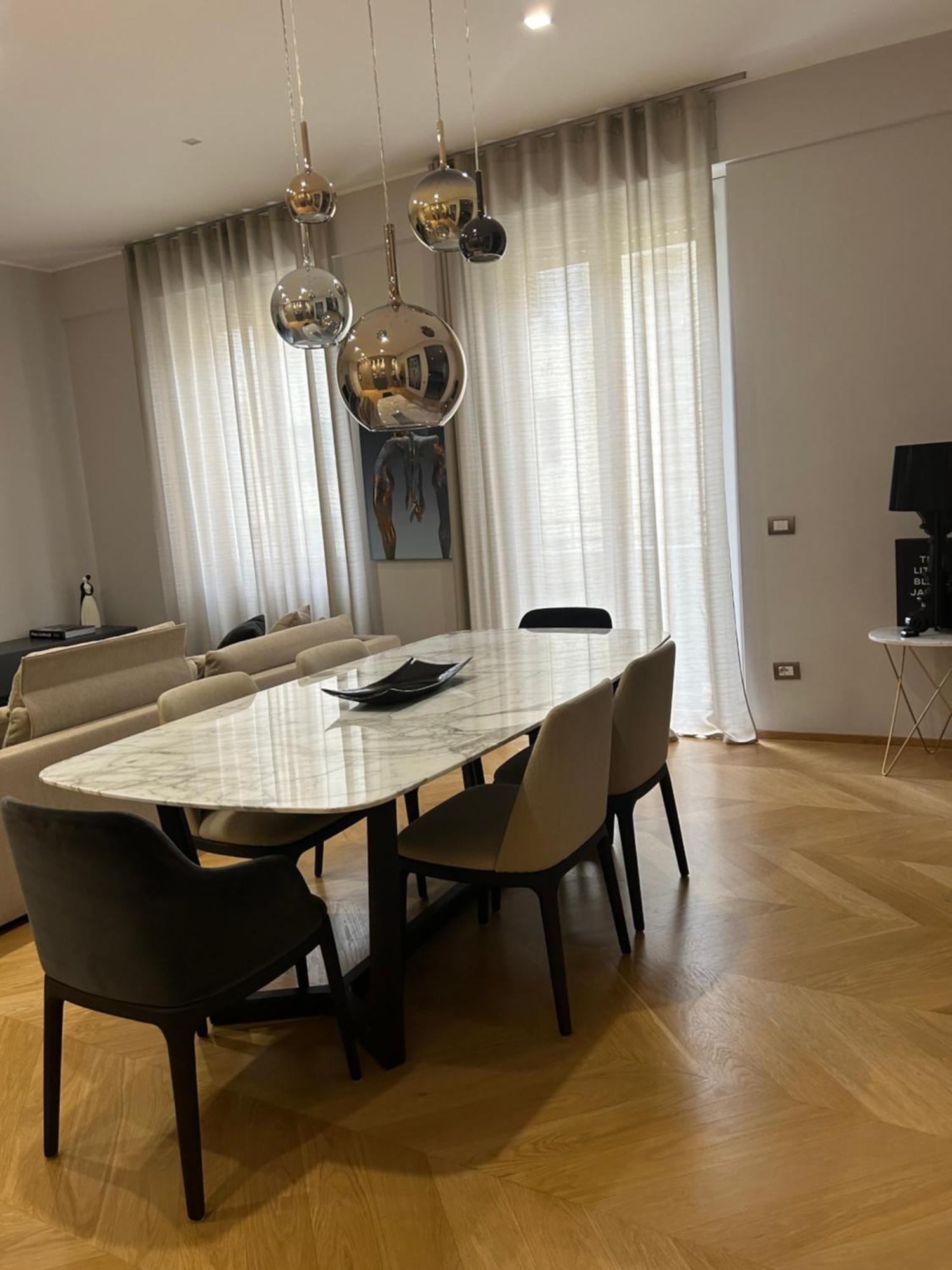Luxury Gold Milão
