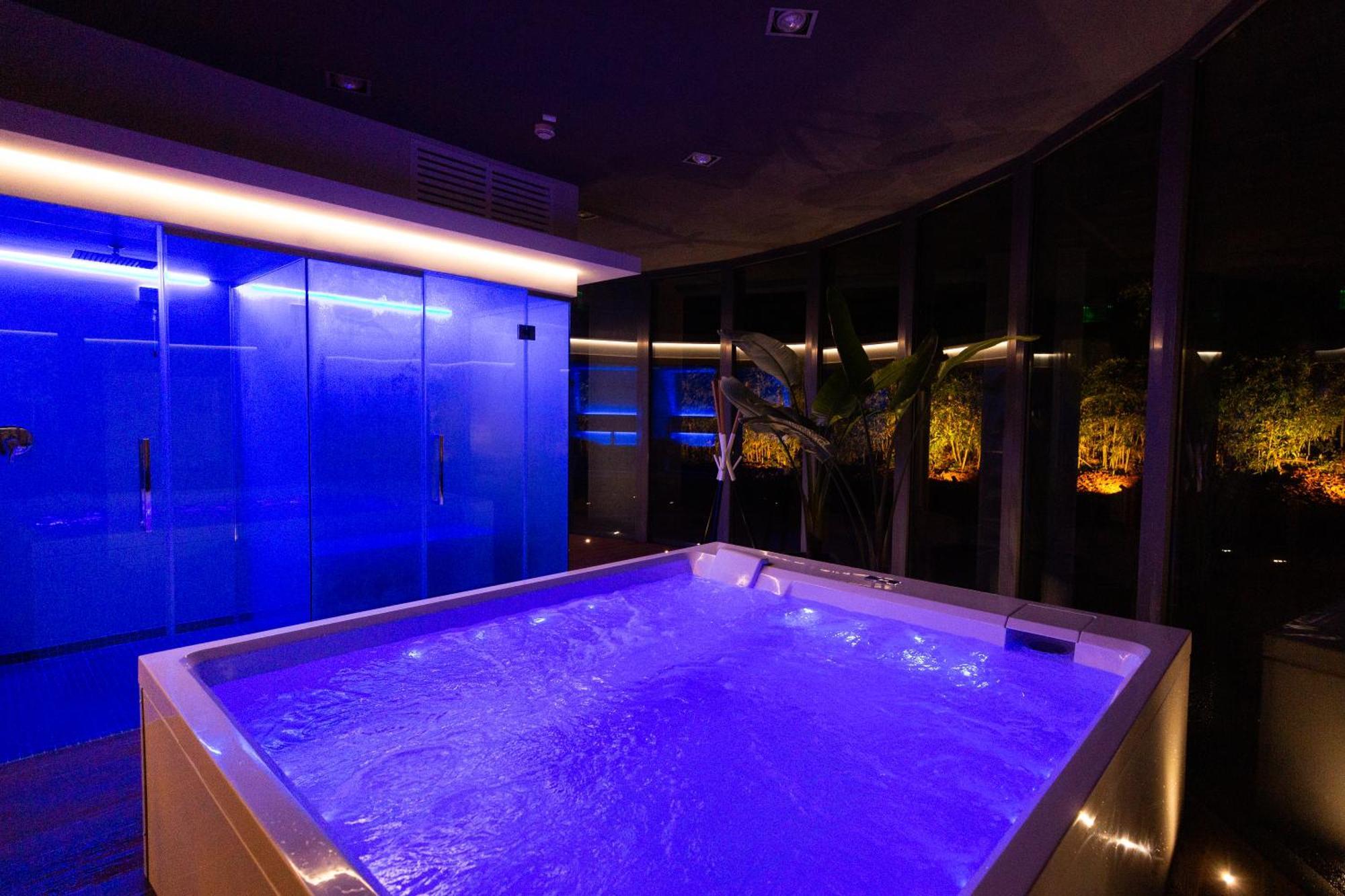 Zambala Luxury 2*