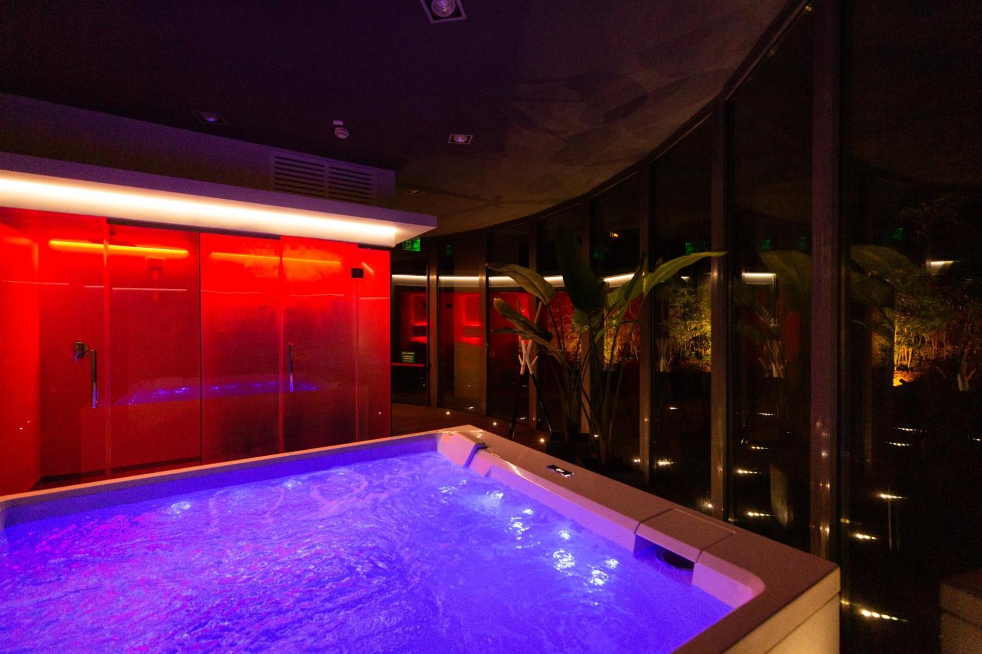 Zambala Luxury Aparthotel 2*