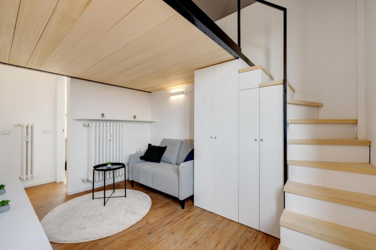 Apartment Homeby, Cozy Penthouse Mailand