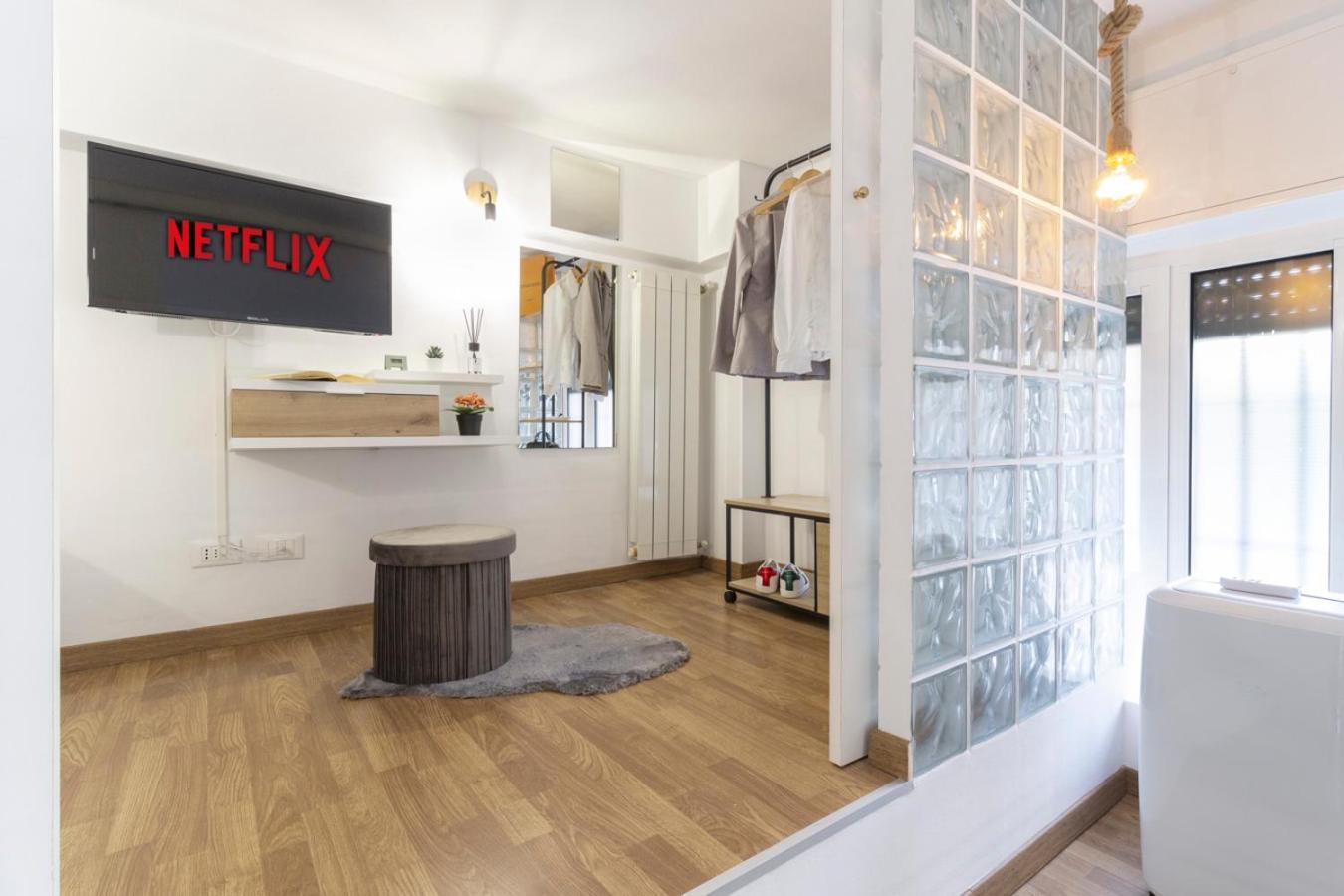 Luxloft Bocconi - 2 Bathrooms - Free Parking Apartment *