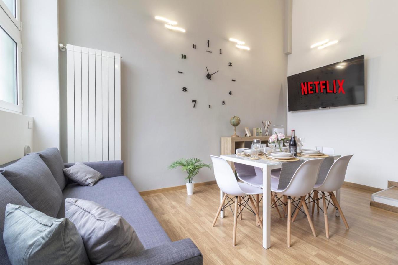 Apartment Luxloft Bocconi - 2 Bathrooms - Free Parking Milan