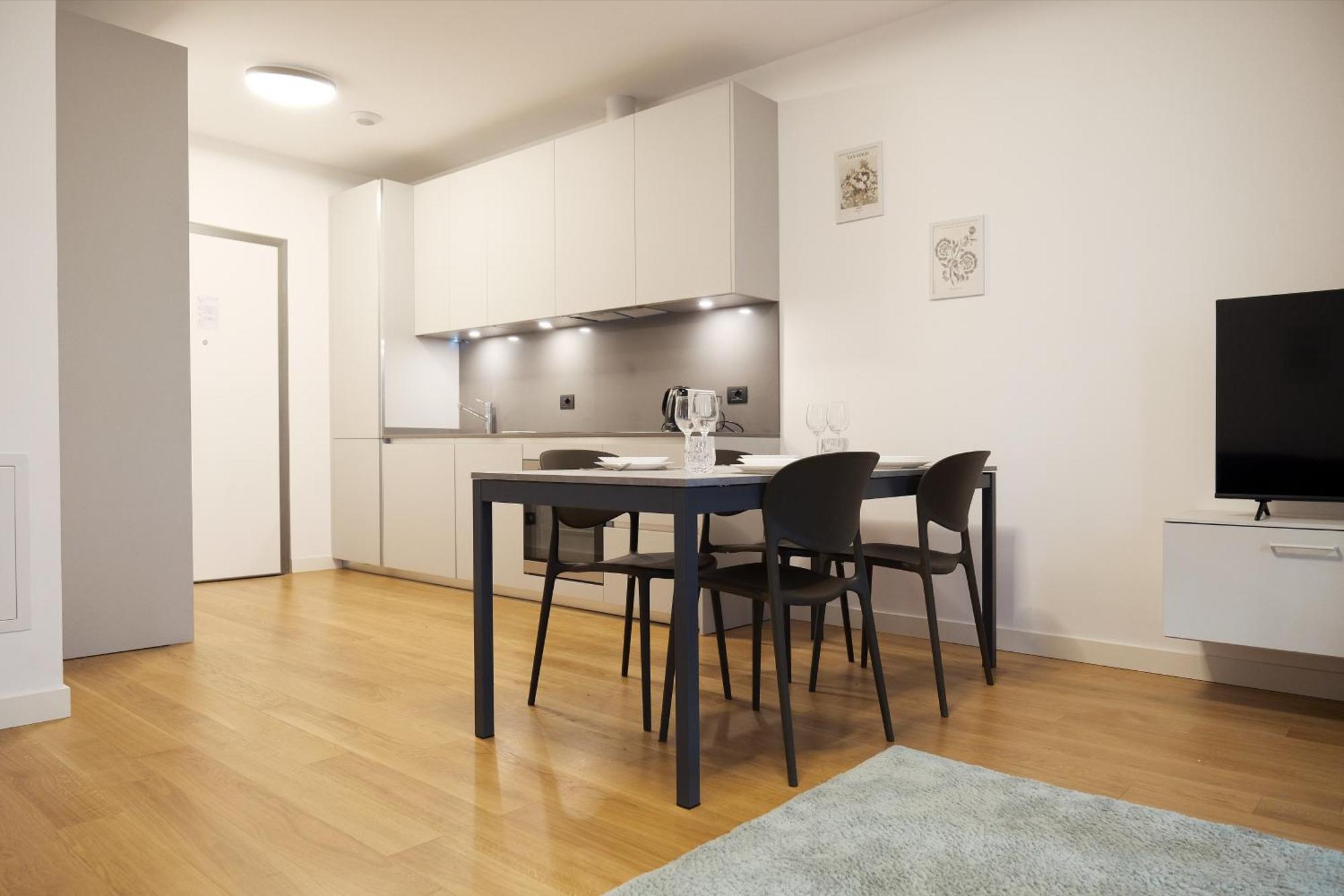 Comecasa Modern Terraced & Palestra *