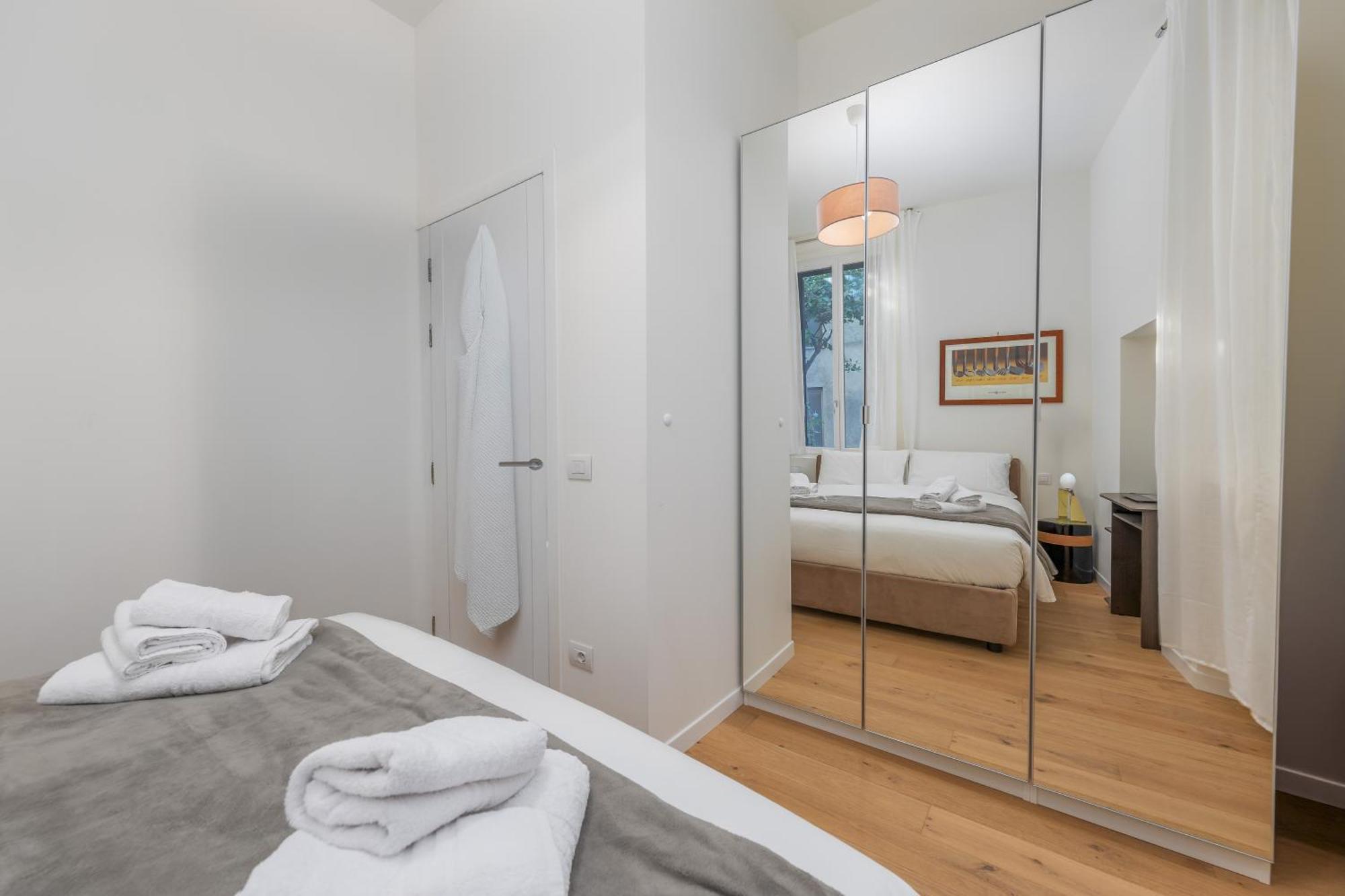 Apartment Solari Apartment, In Design Area, Near Tortona District,