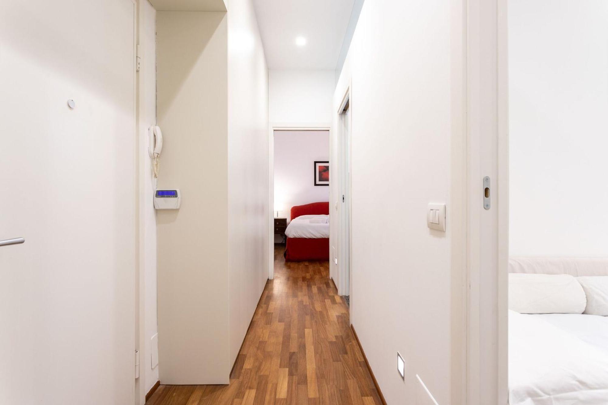 Disciplini Two Bedrooms Apartment Mailand