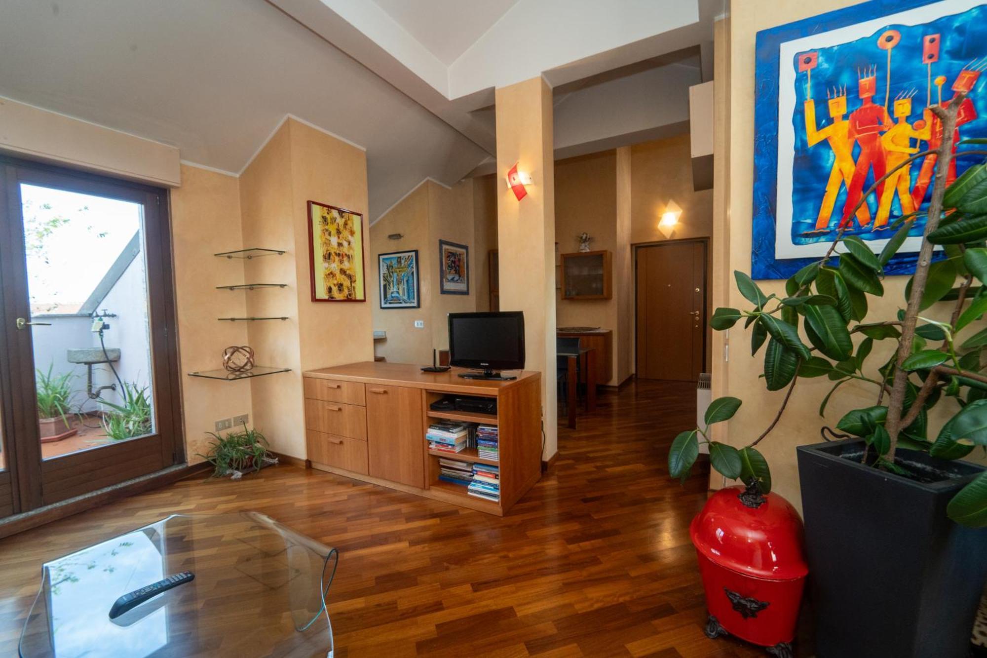 Penthouse Isola, A Few Steps From Offices Cortina 26 *