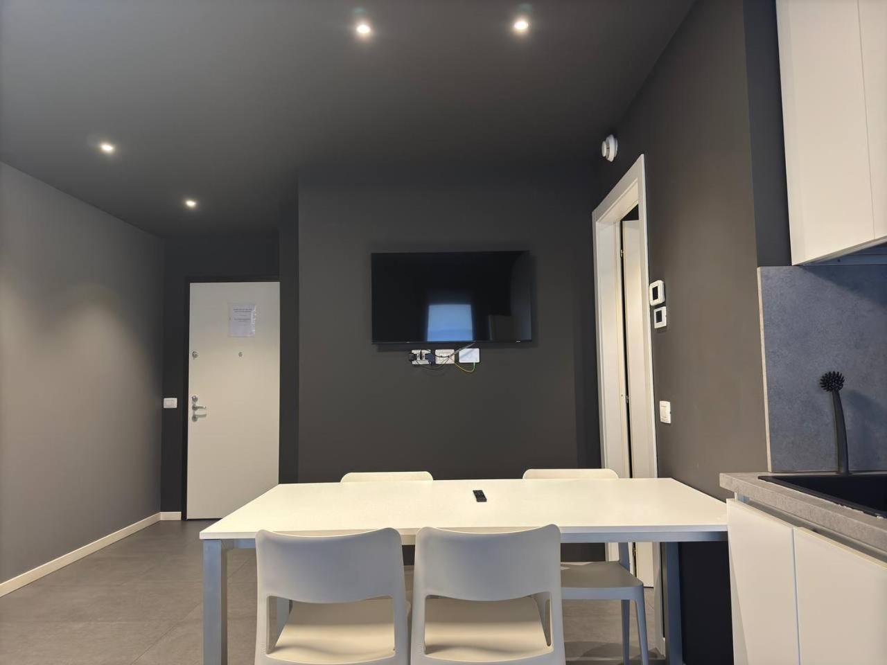 Apartment Dolcedeluxe Station Mailand