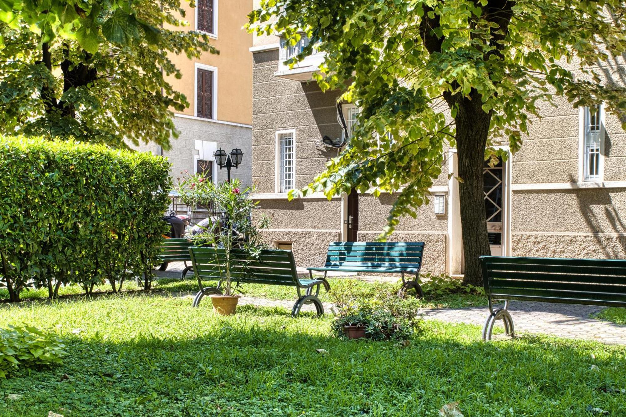 Walk To Navigli - Via Gola - 2 Bedrooms