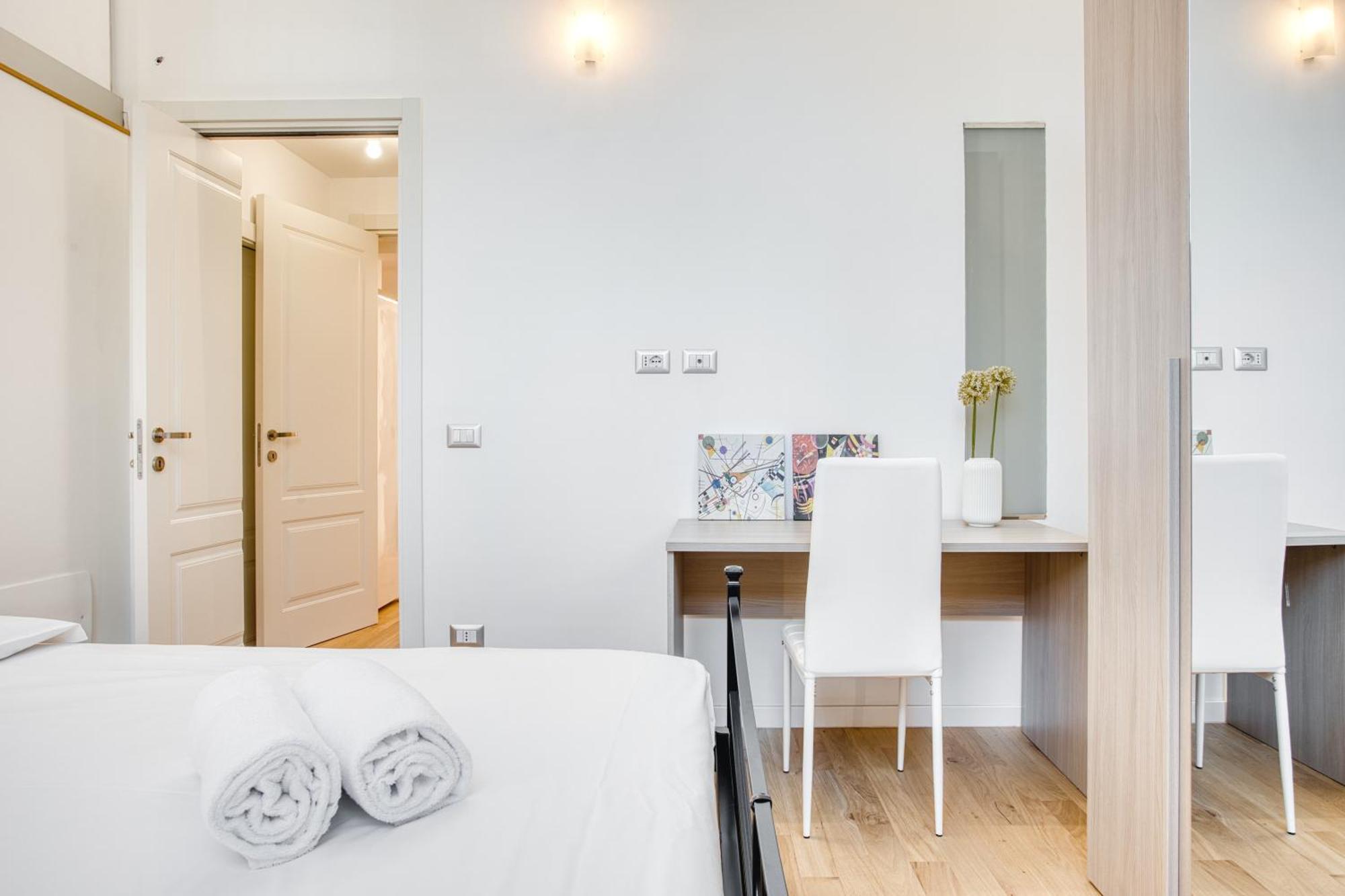 Walk To Navigli - Via Gola - 2 Bedrooms Mailand