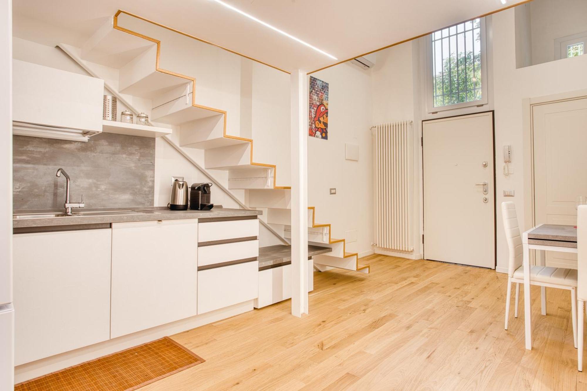 Walk To Navigli - Via Gola - 2 Bedrooms Apartment