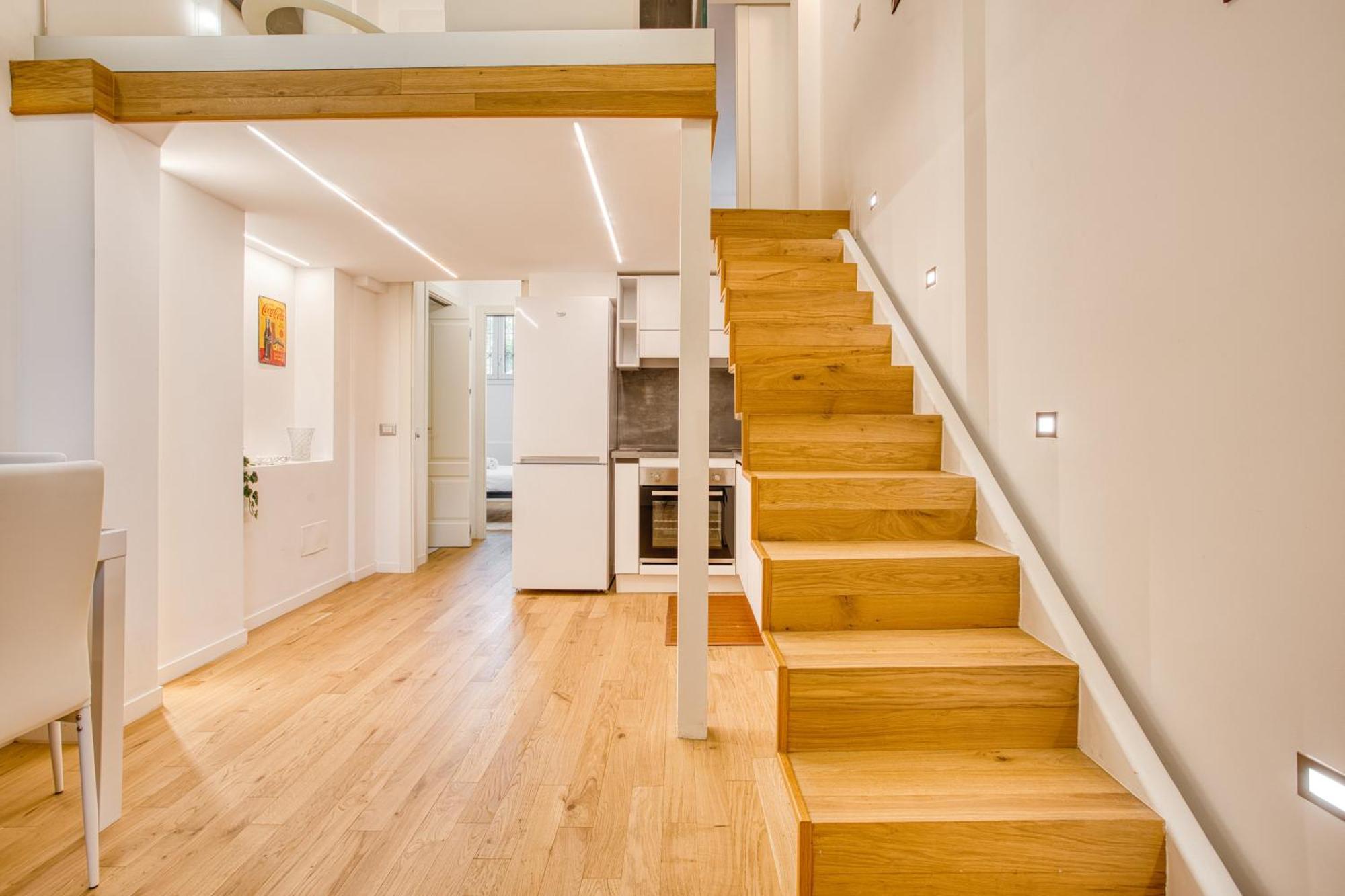 Apartment Walk To Navigli - Via Gola - 2 Bedrooms *