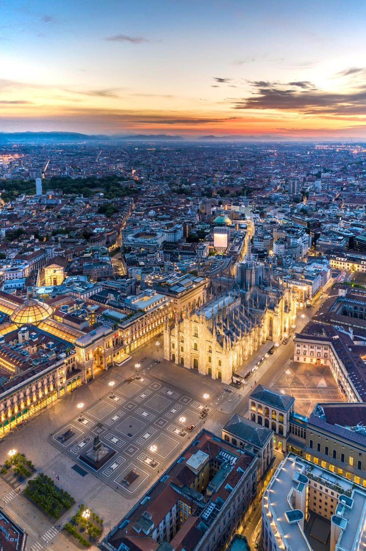 Duomo Space - Free Parking - Private Gym -metropolitana Mailand