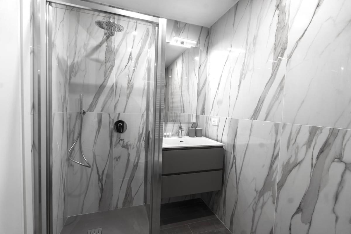 Duomo Space - Free Parking - Private Gym -metropolitana Mailand