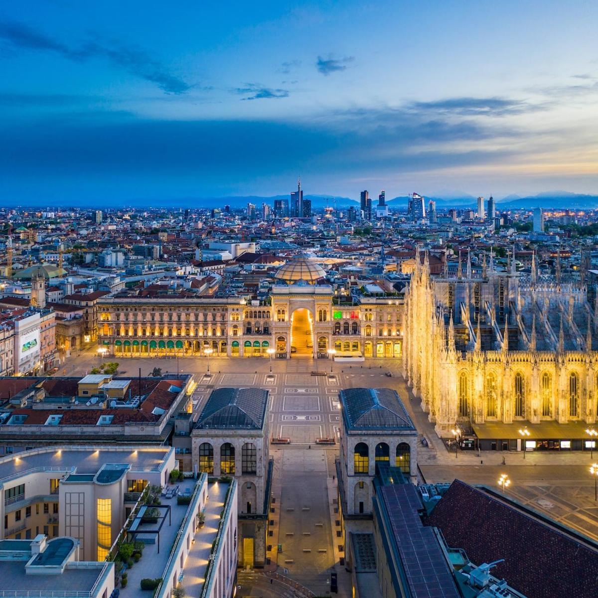 Apartment Duomo Space - Free Parking - Private Gym -metropolitana Mailand