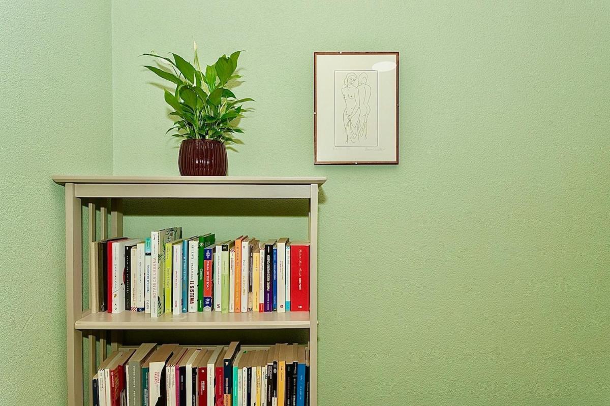 Cozy One-bedroom In Apartment Milan