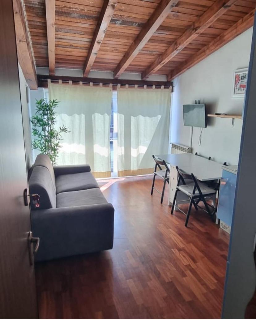 Civico288-romantic Attic Near Ieo-bocconi-f Prada Apartment *