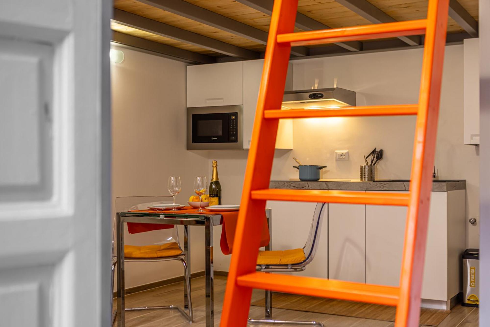 Brembo's Flat Apartment *