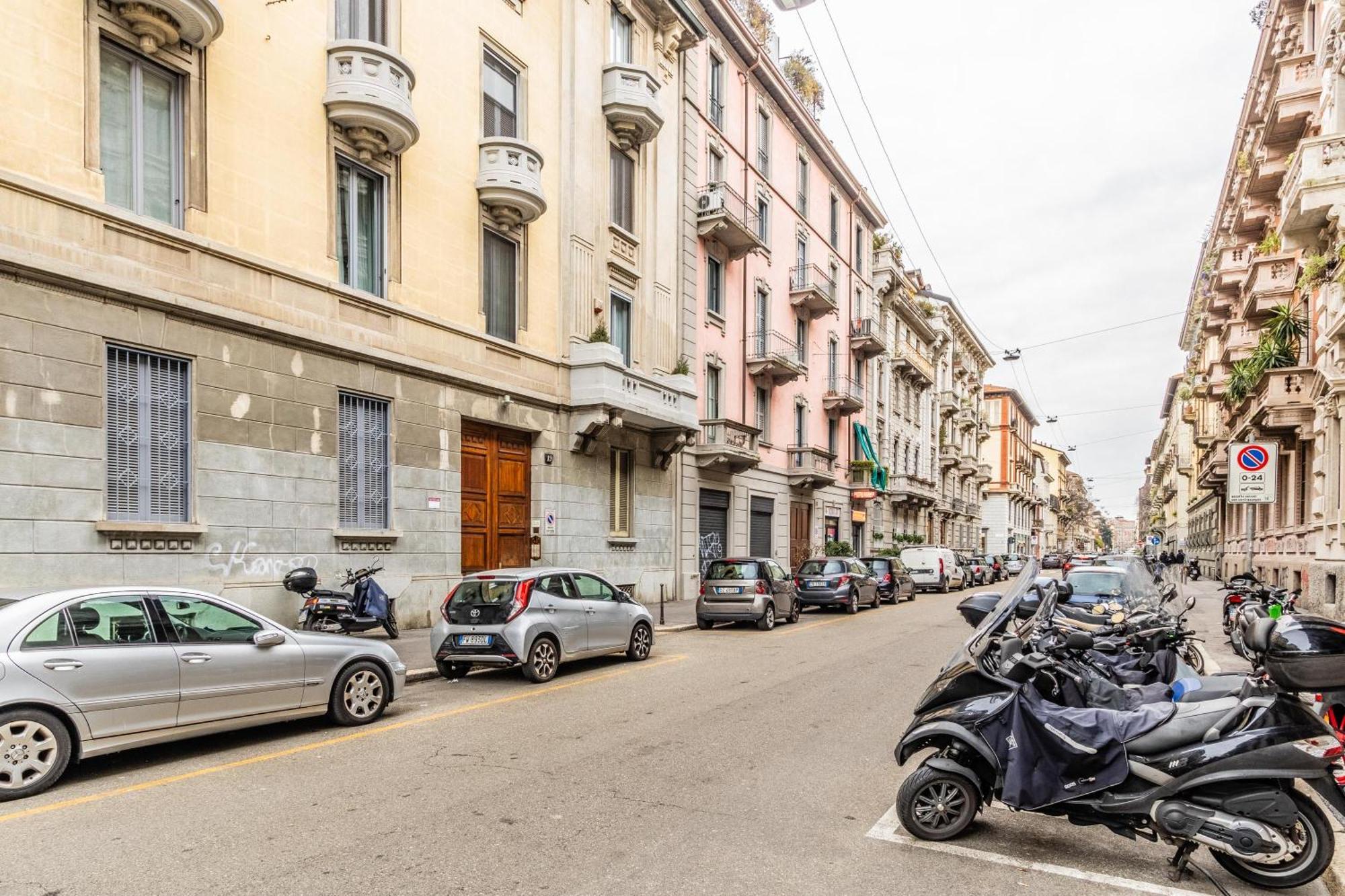Apartamento Goldoni House - Duomo 2 K M - Porta Venezia - Linate *