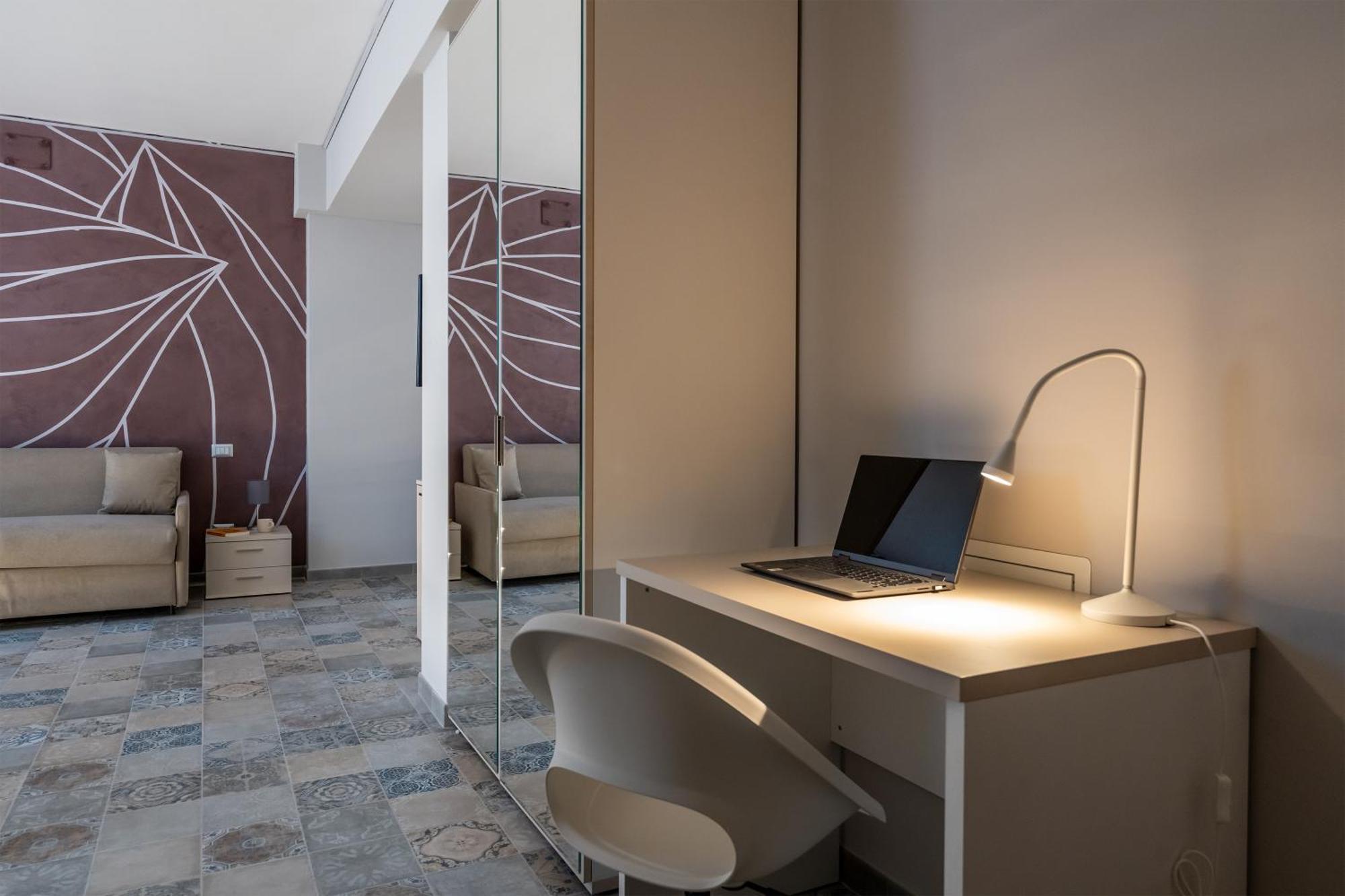 Duomo-navigli - Loft Romana Con Wi-fi & Netflix Apartment *