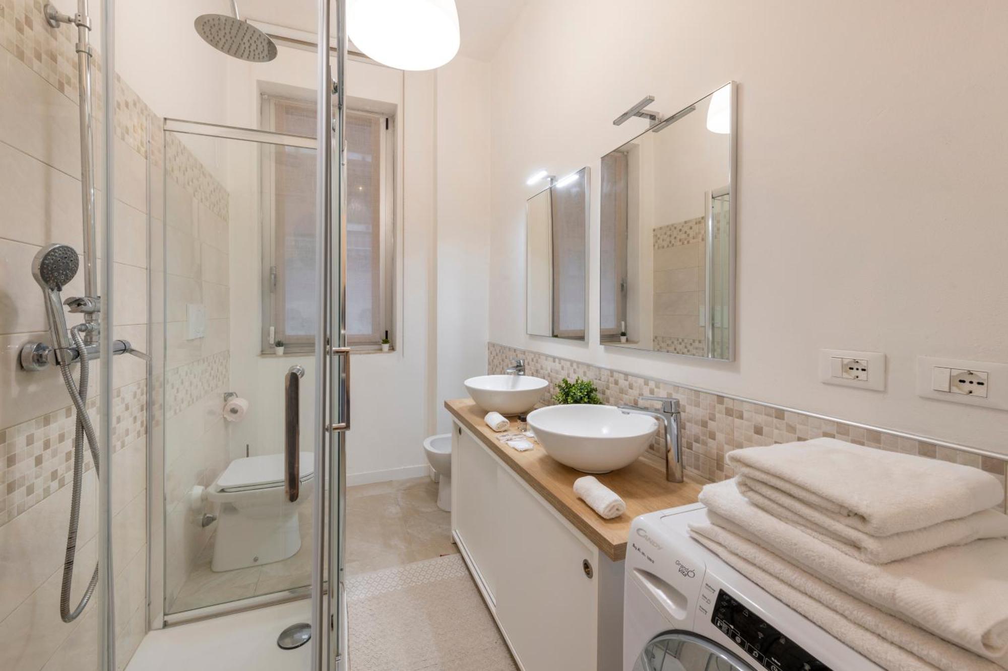Longhena, 7 - Total White Apartment
