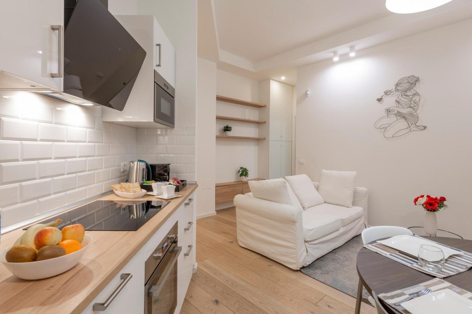 Longhena, 7 - Total White Apartment Mailand
