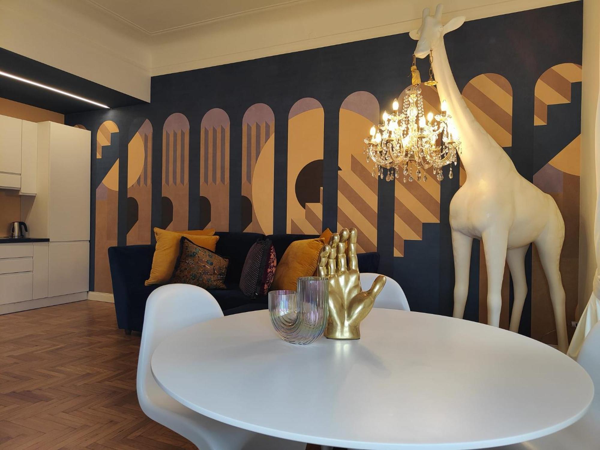 Apartamento 9 Guests 2 Apartments Together 2 And 3 Floor With, 4 Bedrooms, 4 Baths In Milano Downtown With Ac, Wifi And Subway M1 M2 Airport Connected *