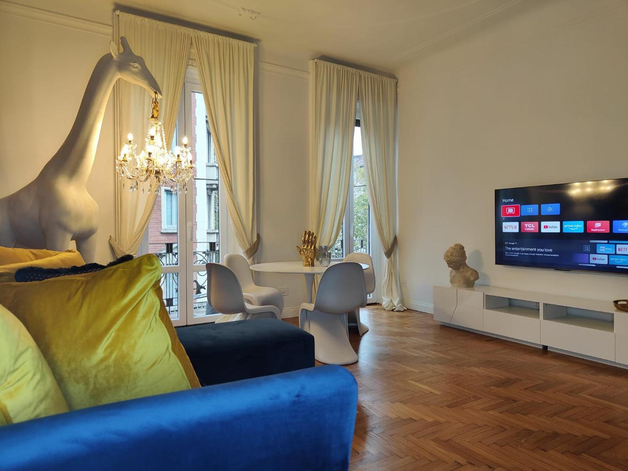 Apartamento 9 Guests 2 Apartments Together 2 And 3 Floor With, 4 Bedrooms, 4 Baths In Milano Downtown With Ac, Wifi And Subway M1 M2 Airport Connected Milão