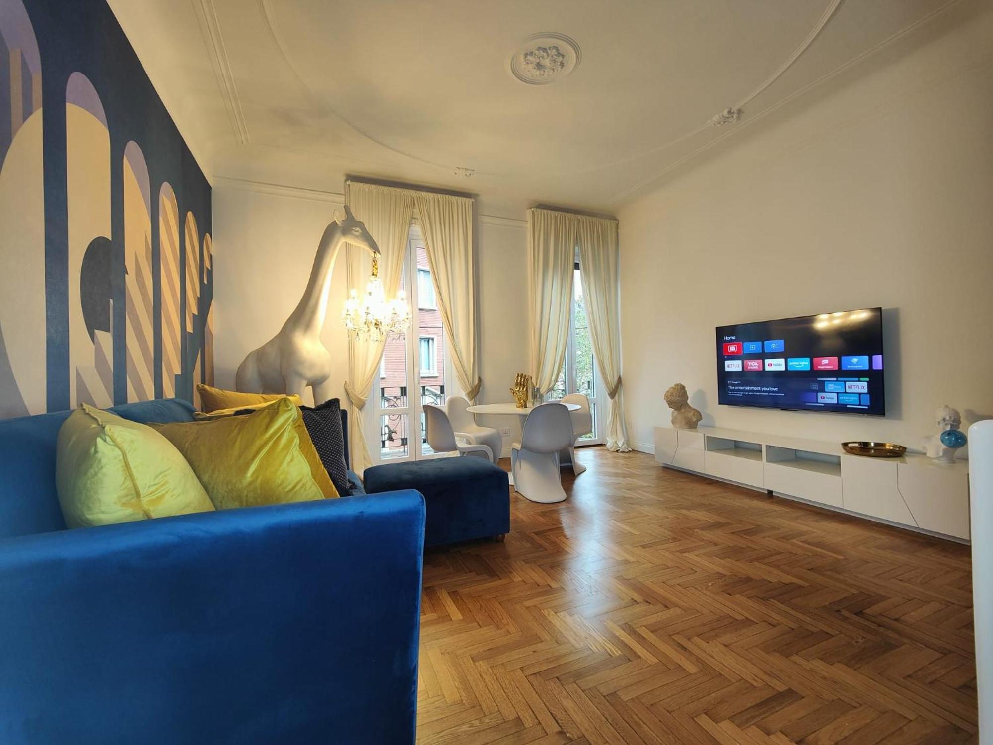 Apartamento 9 Guests 2 Apartments Together 2 And 3 Floor With, 4 Bedrooms, 4 Baths In Milano Downtown With Ac, Wifi And Subway M1 M2 Airport Connected *