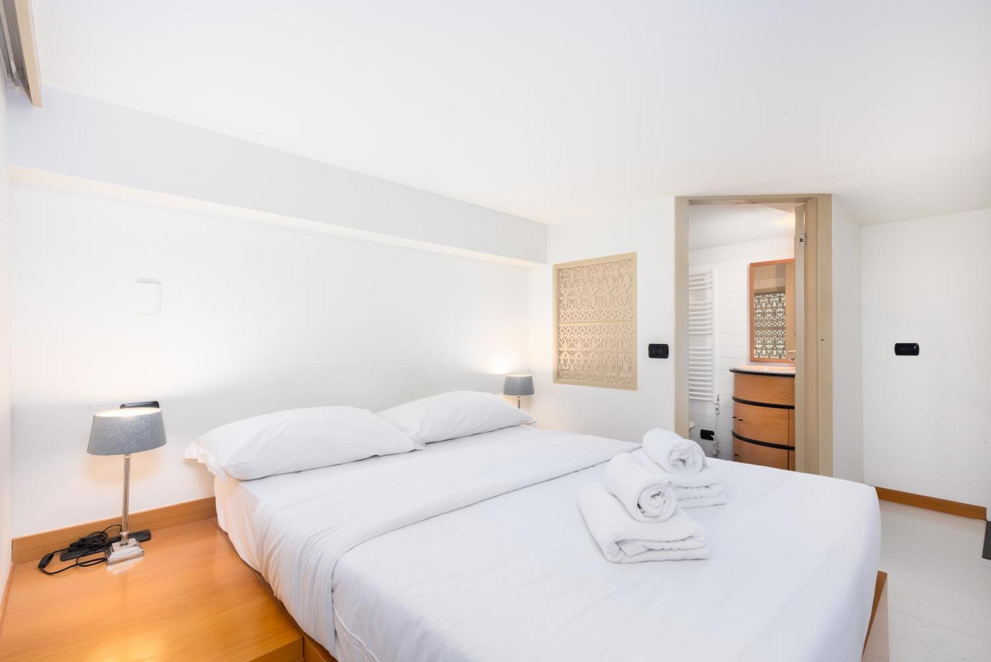 Brera Loft In Design District Apartamento Milão