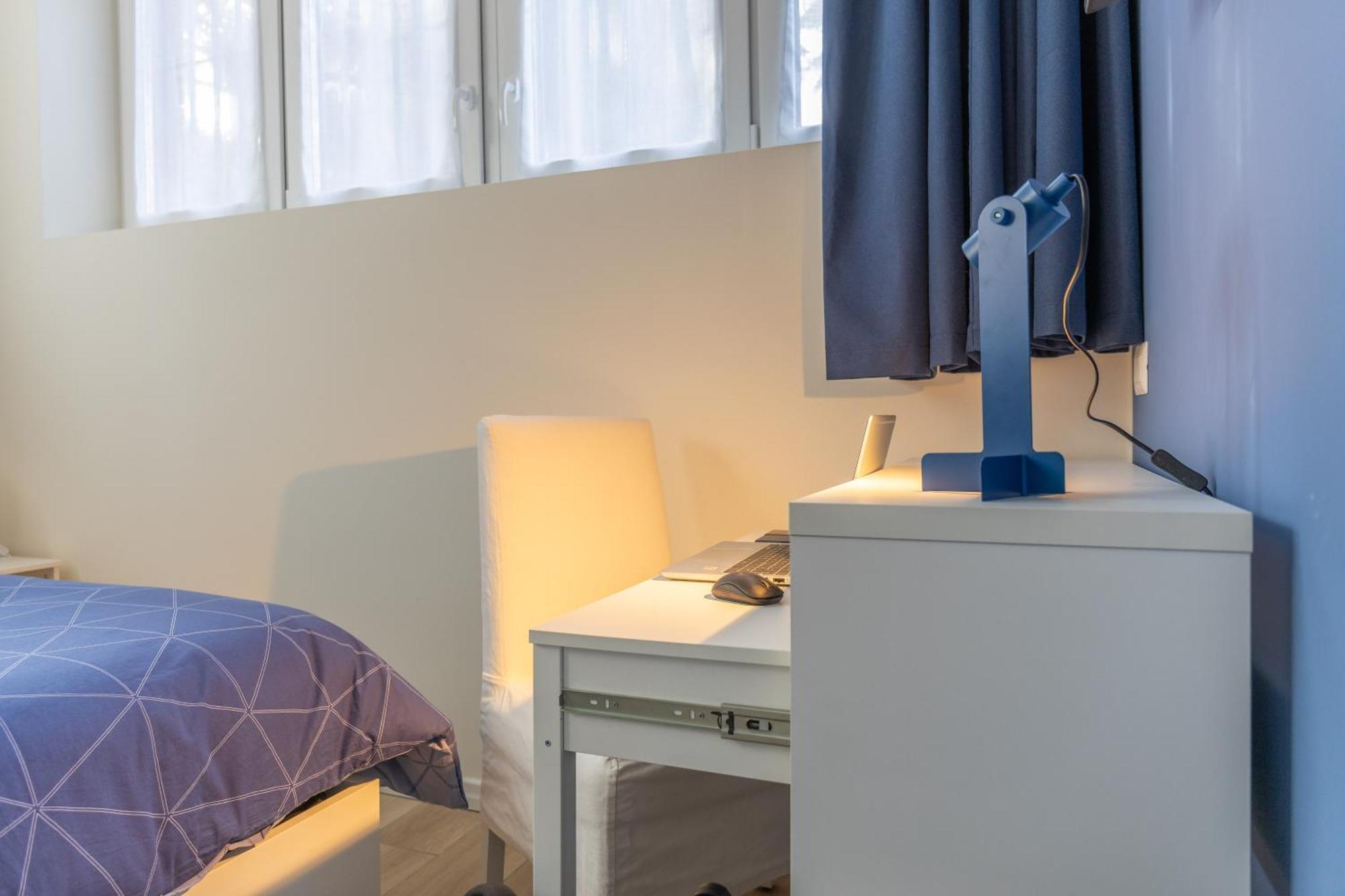 - San Siro Corner, With Private Parking Apartment