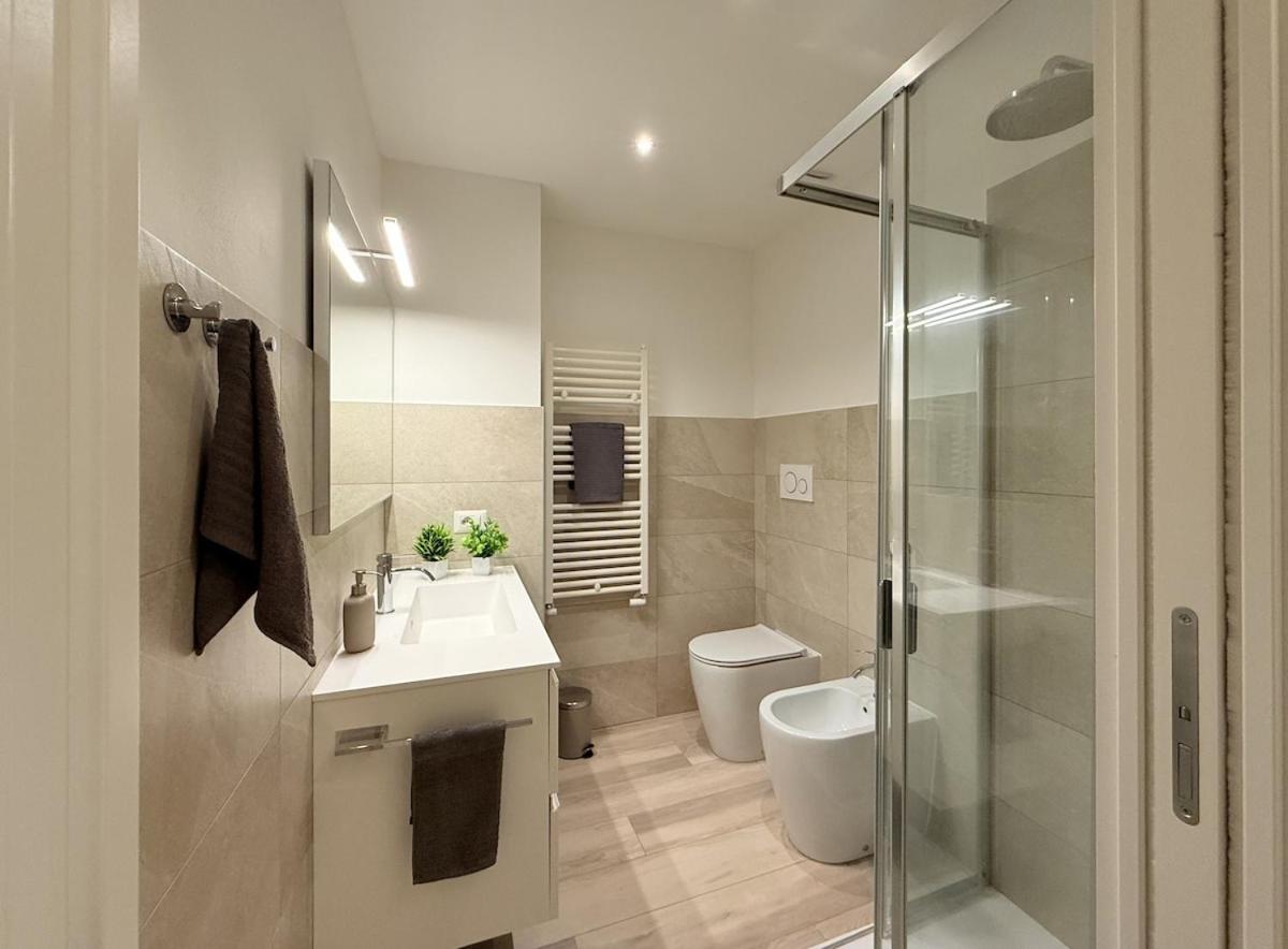 Luxhome Duomo - San Siro 10min Milan