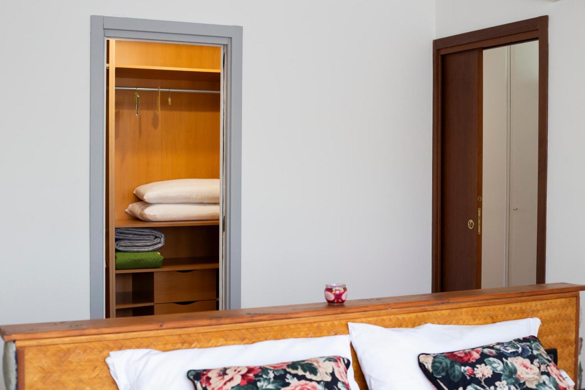 Apartment Cozy Design House - 15 Minutes From Navigli-humanitas Mailand