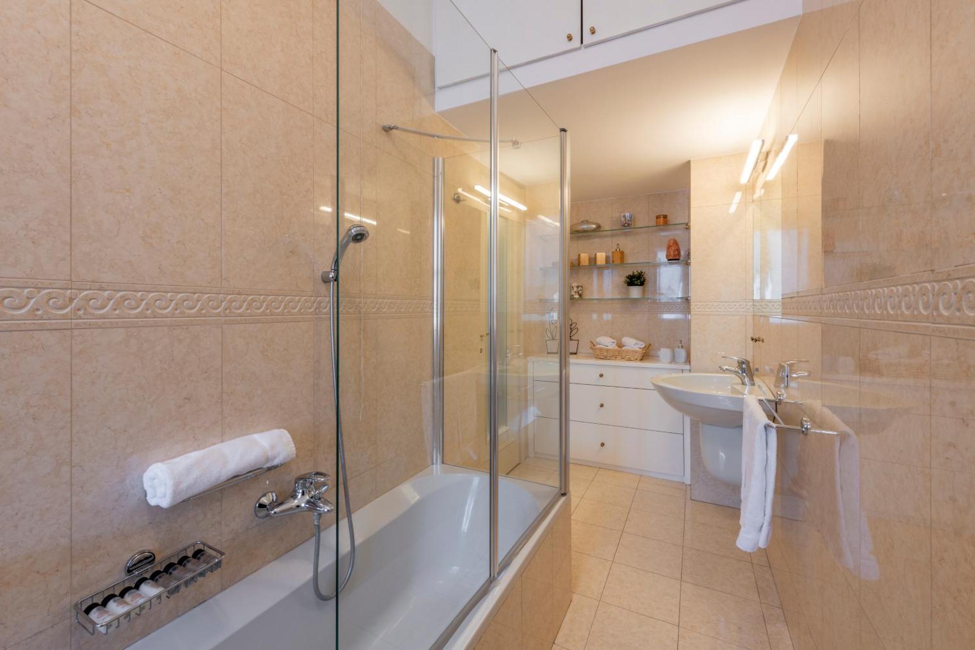 Apartment Otto Novembre, 3 Ampio Ed Elegante Con Vista Mailand