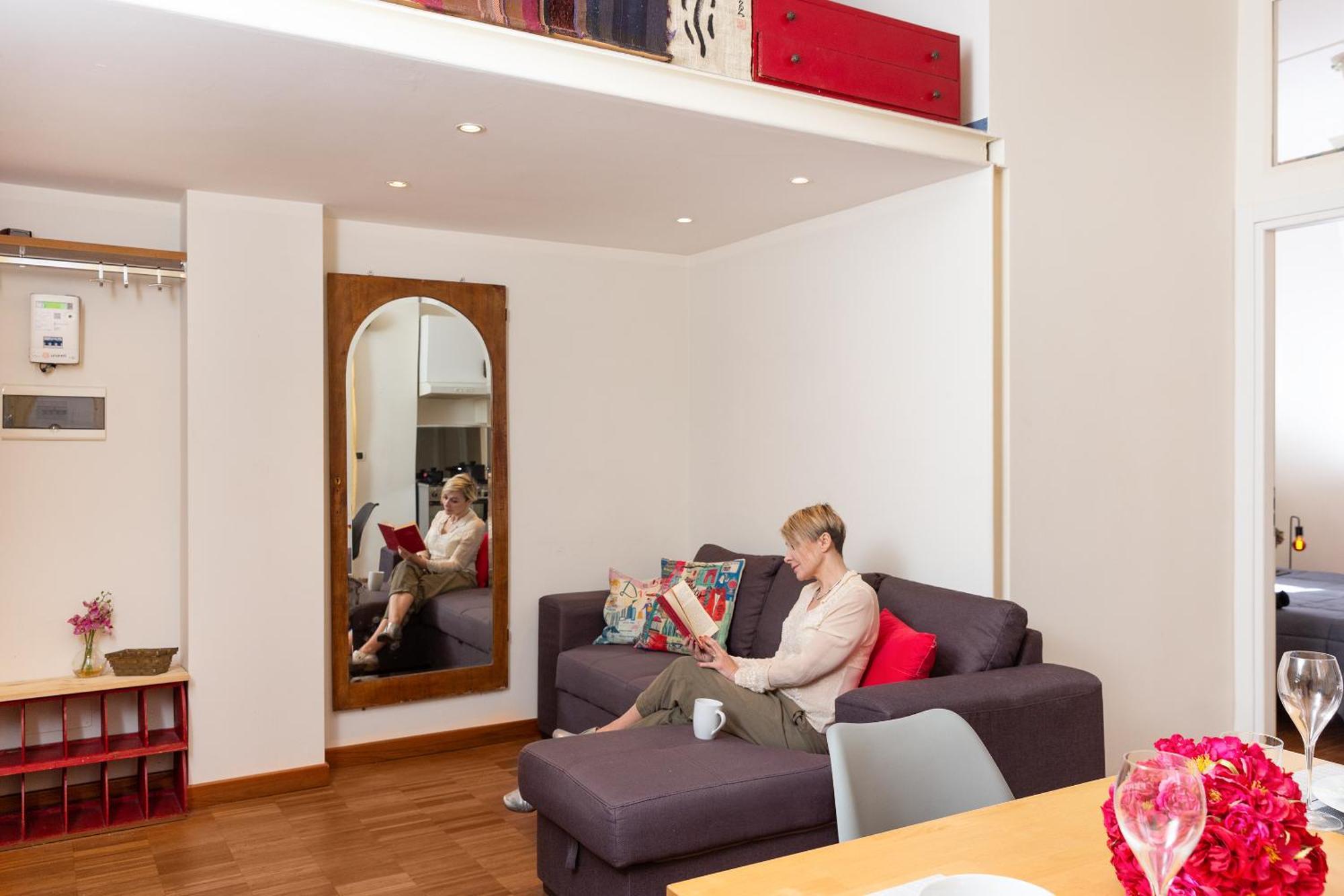 Comfy Flat Molino Apartment Milan