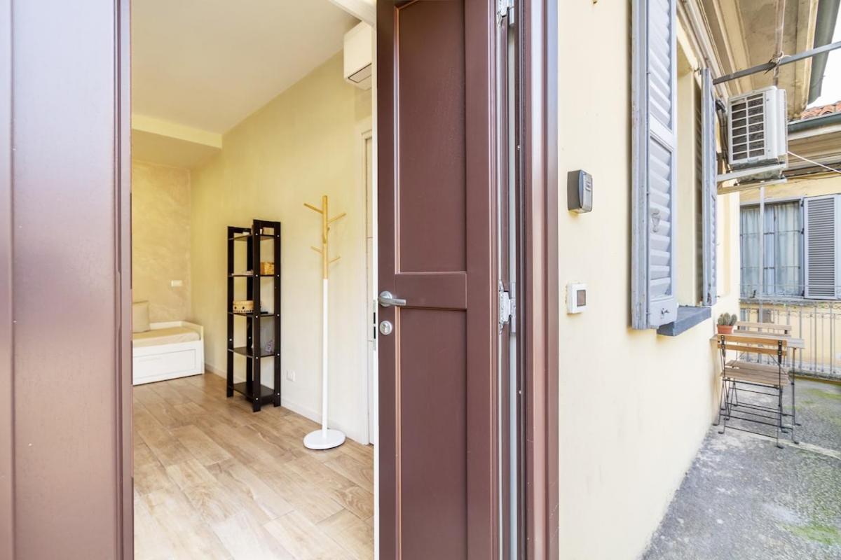 Brera-art District Historic Courtyard Apartment