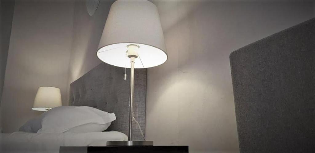 Casa - And - Duomo's Whisper, Balcony Apartment *