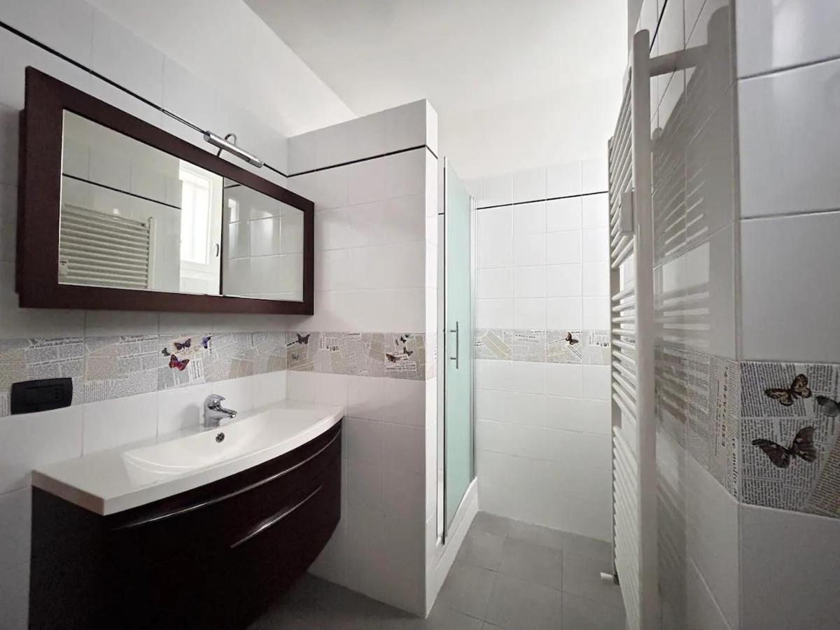 Elegante Apartmento Citylife Fiera Apartamento Milão