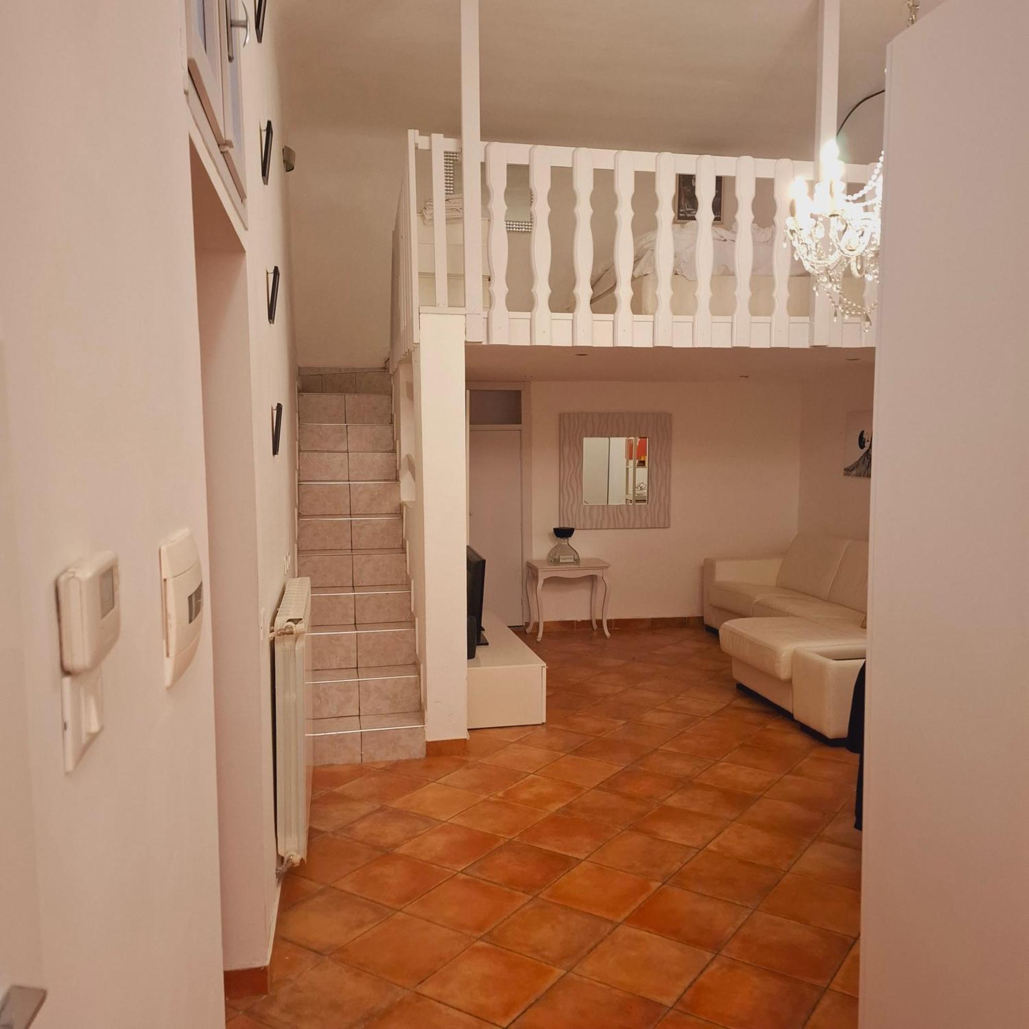 Porta Venezia Loft - & Station Apartment *