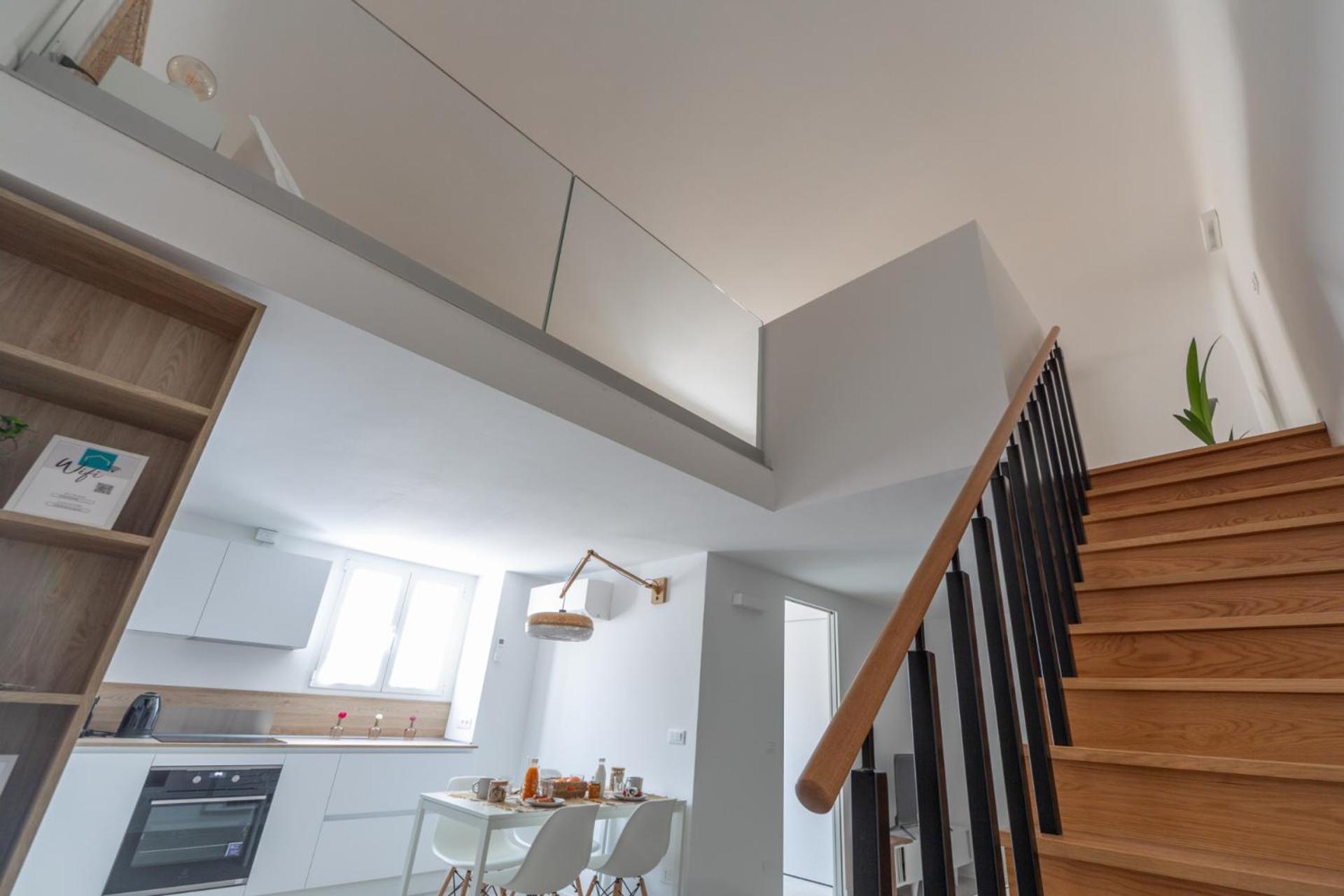Romantic Loft Apartment *