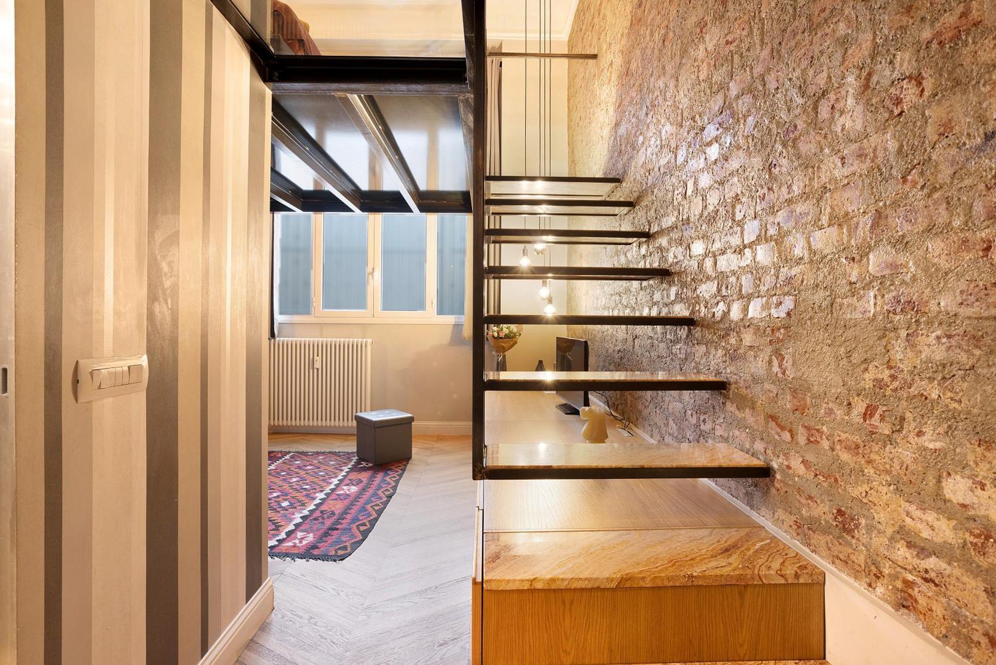 Dezza Loft *