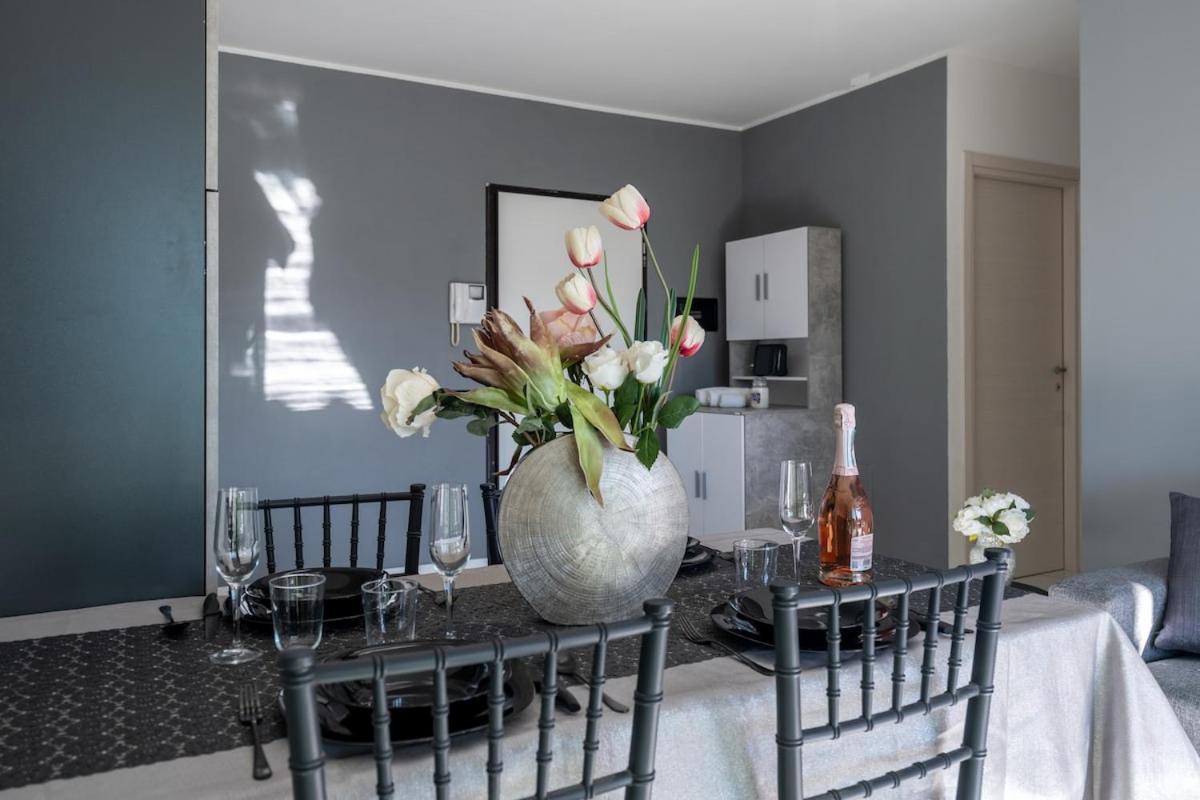New With 4 Bedrooms Mailand