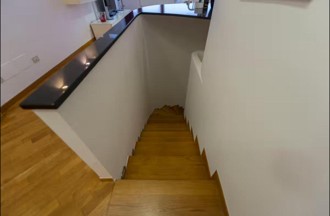 Garage Privato Gratuito - 600 Metri Duomo Apartamento