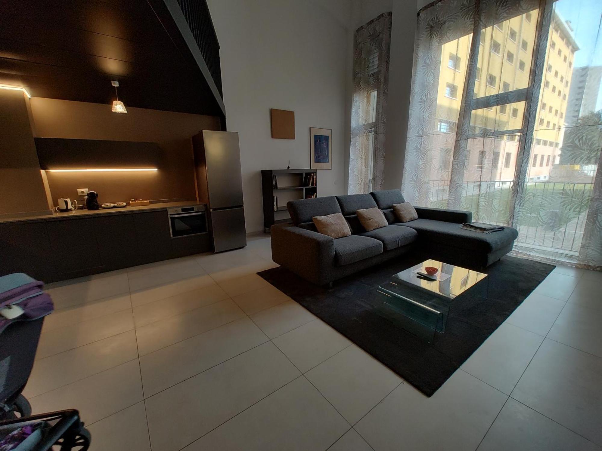 Space Loft - Close To M5 Subway - Free Parking - Sky & Netflix Tv Milan