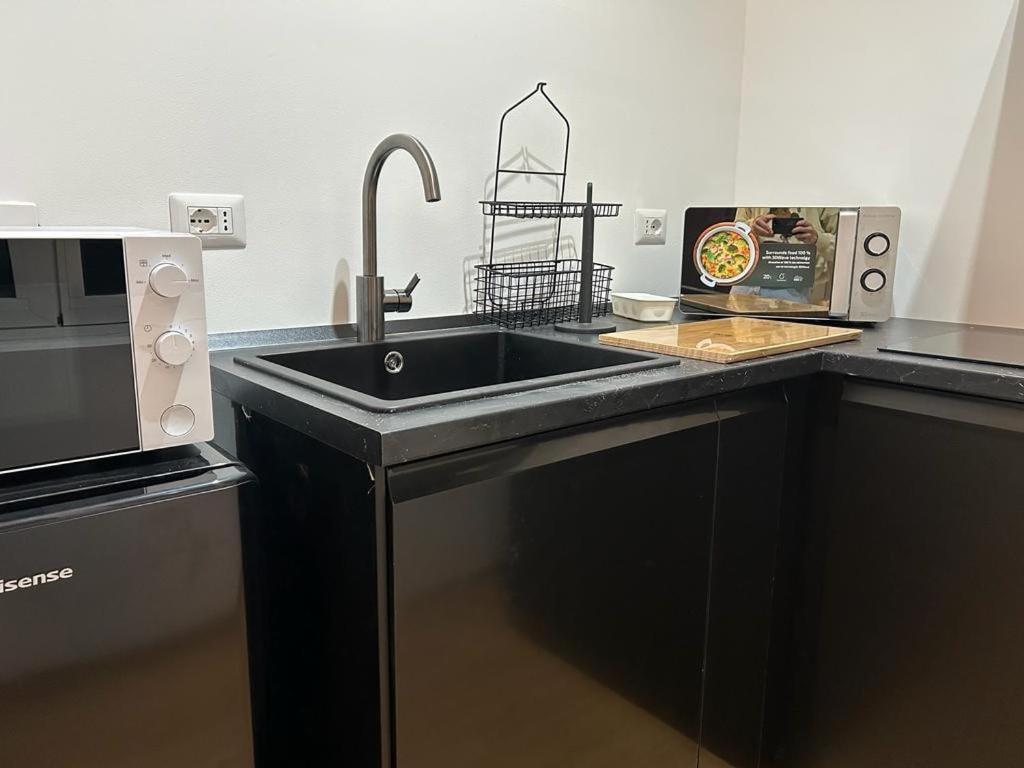 Apartamento Eleganza Milanese Near Duomo & Metro *